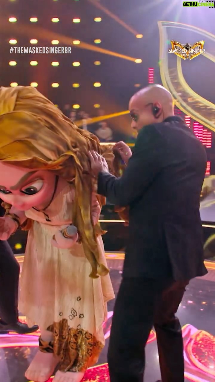 Giovana Cordeiro - 41.2K Likes - Quem será que tá por trás dessa Juma maravilhosa, hein? 🦹♀️ ⁉️ Vem descobrir e se encantar com a gente! #TheMaskedSingerBr