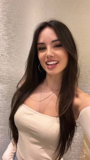 Giusy Meloni Instagram - ✨Continua il viaggio di Quelle Notti su @mediasetinfinity con il racconto di due partite indimenticabili: Inter-Real Madrid del 1998 e Arsenal-Fiorentina del 1999
⚽️ Immagini esclusive, telecronache originali e interviste imperdibili ripescate dall'archivio SportMediaset
➖️➖️➖️
#SportMediaset #Mediaset #mediasetinfinity #QuelleNotti #Champions #ChampionsLeague @giusymeloni @championsleague