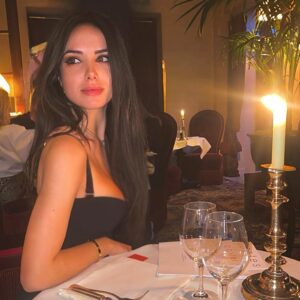 Giusy Meloni Instagram - Parisienne ✨🇫🇷