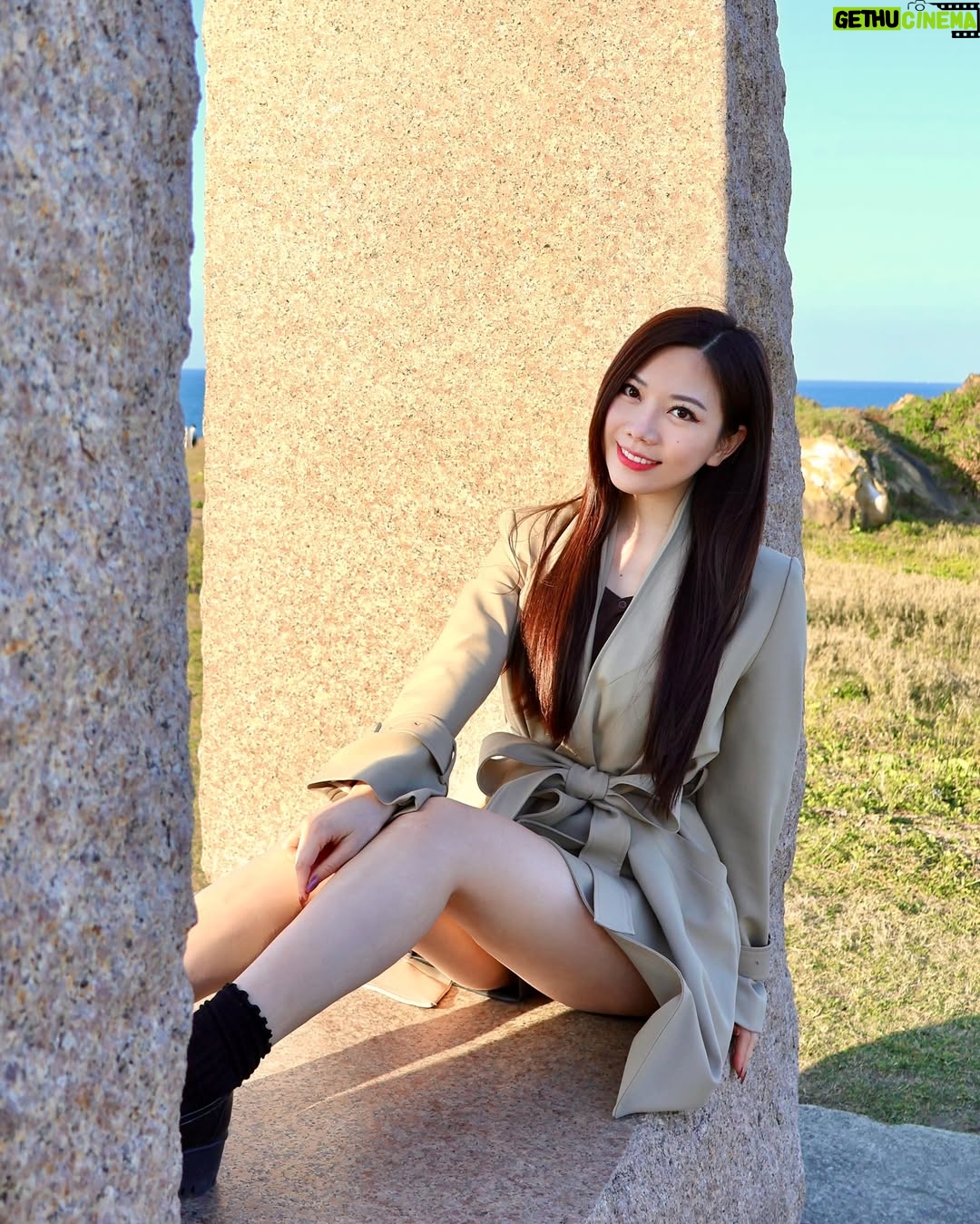 Gladys Tsai - 12.9K Likes - 吹海風等夕陽的日子
我想我是自由的
生活是充滿愛的
未來的一切
都值得期待💗
#love #life #lifestyle #relax #trip #friends #travelgram #ootd #sun #sea #sunset
#生活 #日常 #旅行 #基隆 #朋友 #海