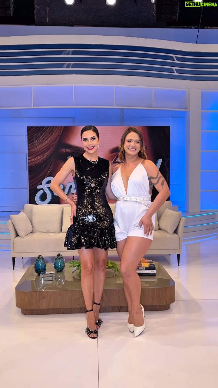 Glamour Garcia - 1.5K Likes - QUE DELÍCIA ESTAR COM NOSSA TÃO AMADA @danialbuquerquetv NO @sensacionalredetv 🩷🩷🩷
OBRIGADA DANI PELA RECEPÇÃO SEMPRE 🩷🩷🩷 VEM AÍ UM PROGRAMA MEGA DIVERTIDO E INFORMATIVO!!!
BEAUTY BY @rafaelbentorosa 🩷