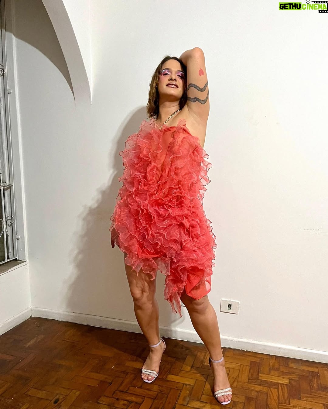 Glamour Garcia - 691 Likes - FÊNIX SEMPRE❣️❣️❣️
MAIS CORES E AMOR ❣️❣️❣️
MEGA OBRIGADA @gumajoana E @rafaelbentorosa POR TRAZEREM MAIS VIDA PROS NOVOS PROCESSOS ❣️❣️❣️
SAUDADES @terceiro_milenio PRA SEMPRE NO MEU CORAÇÃO 🧡❤️🧡❤️🧡🧡❤️