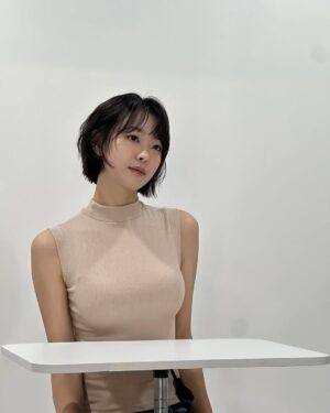 Go Won-hee Instagram - 부끄러움을 이겨내려고 라잌 제니