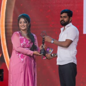 Gomathi Priya Instagram - A well-deserved honor! Gomathi Priya ( @priyabalakumaran_gp ) wins the Desirable Actress of the Year (Television) award for Siragadikka Aasai at the Zoy - She Tamil Nakshatram Awards 2025!

Your grace, talent, and captivating screen presence continue to win hearts. Wishing you even greater success ahead!

Title sponsored by @zoycareofficial
Powered by @iylasilk & @gostaydigital
Co-presented by @aachi_foods

#shetamilnakshatramawards