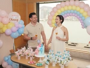 Grace Wong Instagram - 係仔定女呢？🤭🤭🤭

Vote below then go to my Youtube to watch 

The Gender Reveal Video!!! 🥳🥳🥳

Special thanks to 
@hongkongregent 
@myrorose_designercake
@balloon_hk 🥰🥰🥰
#GenderRevealParty