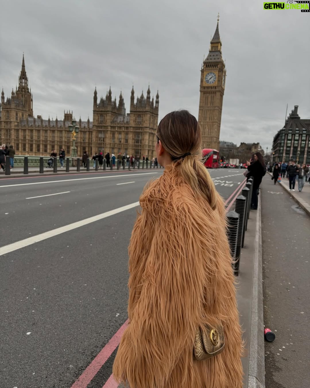 Gretel Valdez - 29.2K Likes - Un dĆa en Londres š« Que lindo serĆa teletransportarse a poco no ?