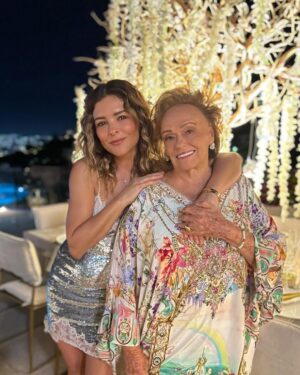 Gretel Valdez Instagram - Cerramos el 2024 💫 vamos con todo 2025 día a día #TODOCONAMOR #Amonoooos ♥️💥