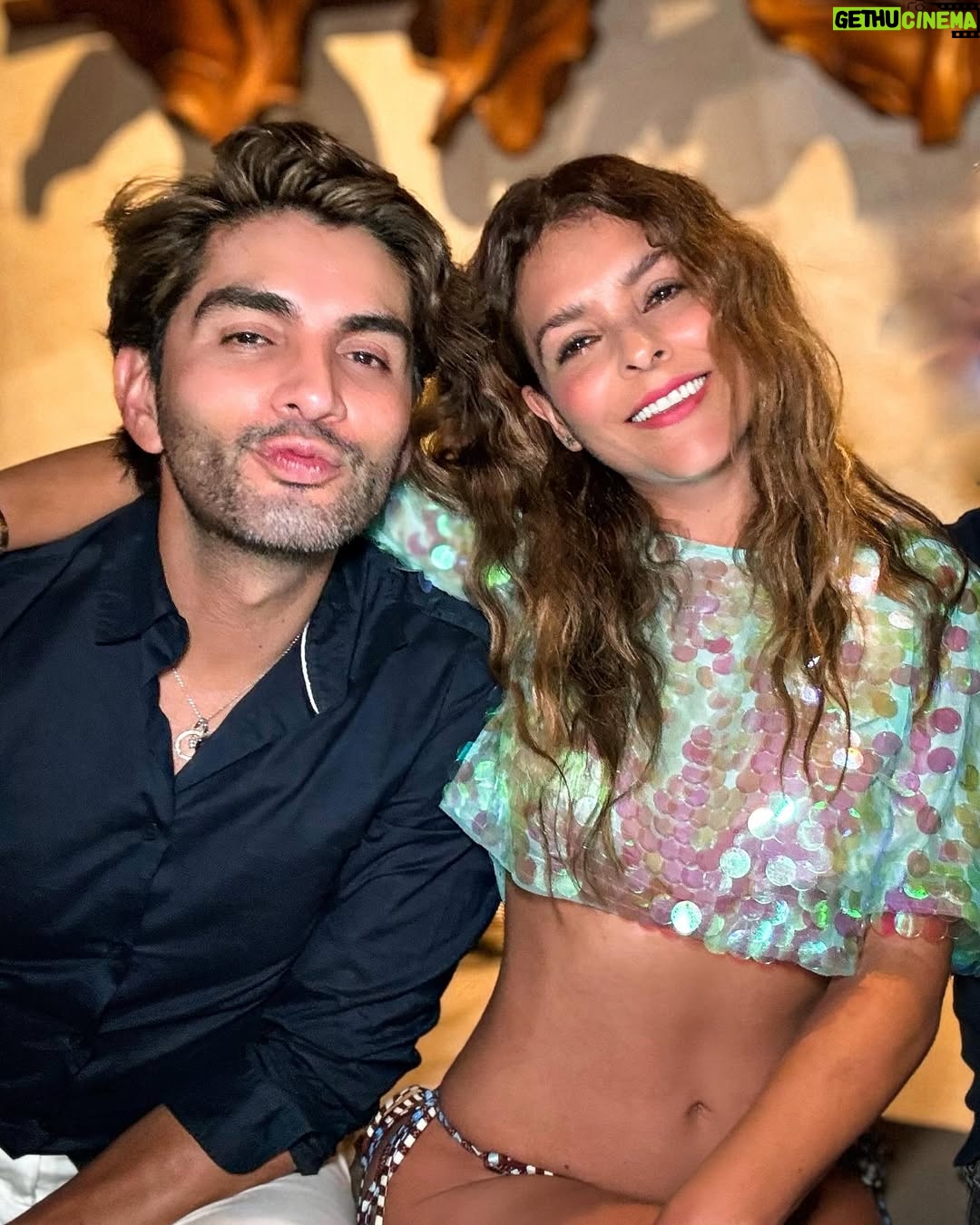 Gretel Valdez - 30.9K Likes - Feliz CumpleaƱos šā„ļø para este ser tan especial que llegó a mi vida para darle risas , amor y magia .Te Amo @urielhedding vamos por mĆ”s historias juntos , gracias por siempre estar y amarnos a Santo y a mi ā¦ā¦ Y como dice la canción tu amor me hace tanto bien š¤Ŗš„ā„ļøš