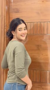 Actress Gungun Gupta HD Photos and Wallpapers October 2024