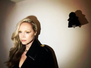 Gwendoline Christie Instagram - Thank you for having me @schiaparelli !💛 @danielroseberry 💛

🦞💛🦞