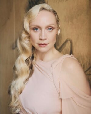 Gwendoline Christie Instagram - Thank you to @narsissist for making me feel radiant and flushed with spectacular Met Gala joy!

A deep pleasure to #GlowSoSweet !

#NarsPartner
#NarsCosmetics 🤍