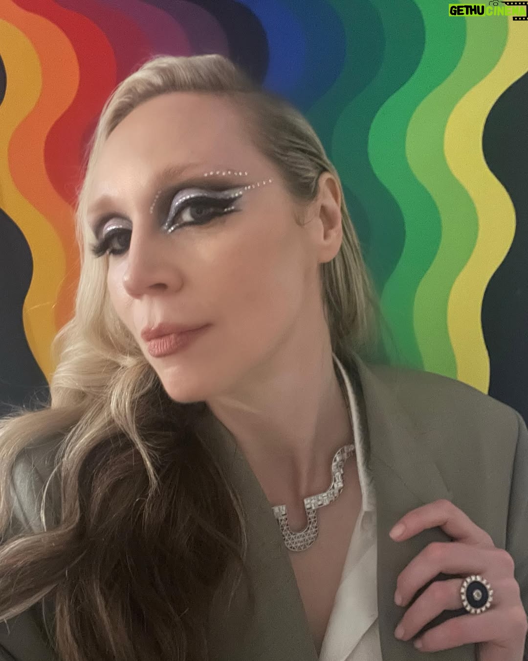 Gwendoline Christie - 147.2K Likes - The Animal Ball 🐘🦧🐆🐢 20th aniversary of @elephantfamily charity, hosted by @thebritishasiantrust
Big kiss to @dior @mrkimjones @stephenjonesmillinery 🐒💚
Eternal worship @isamayaffrench
@joshwood
@keiterada
@solangeazagury
@louboutinworld
🌈🌈🌈