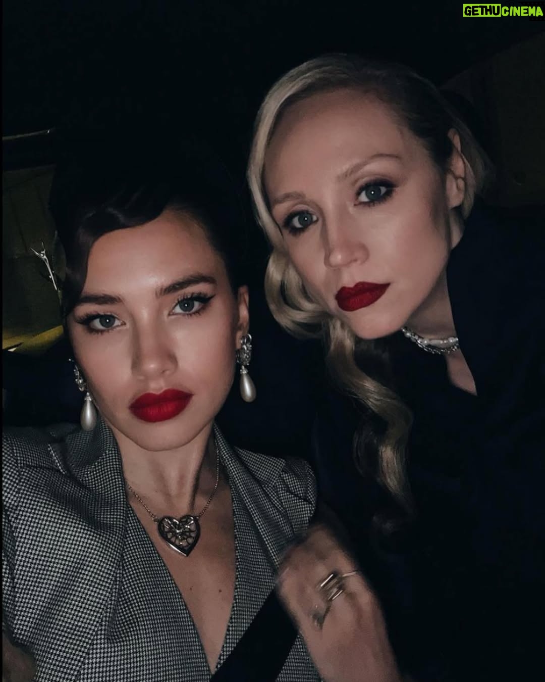 Gwendoline Christie - 104.9K Likes - RAY OF LIGHT.
THANK YOU FOR BEING ASTOUNDING @madonna
❤️🔥🙌👑