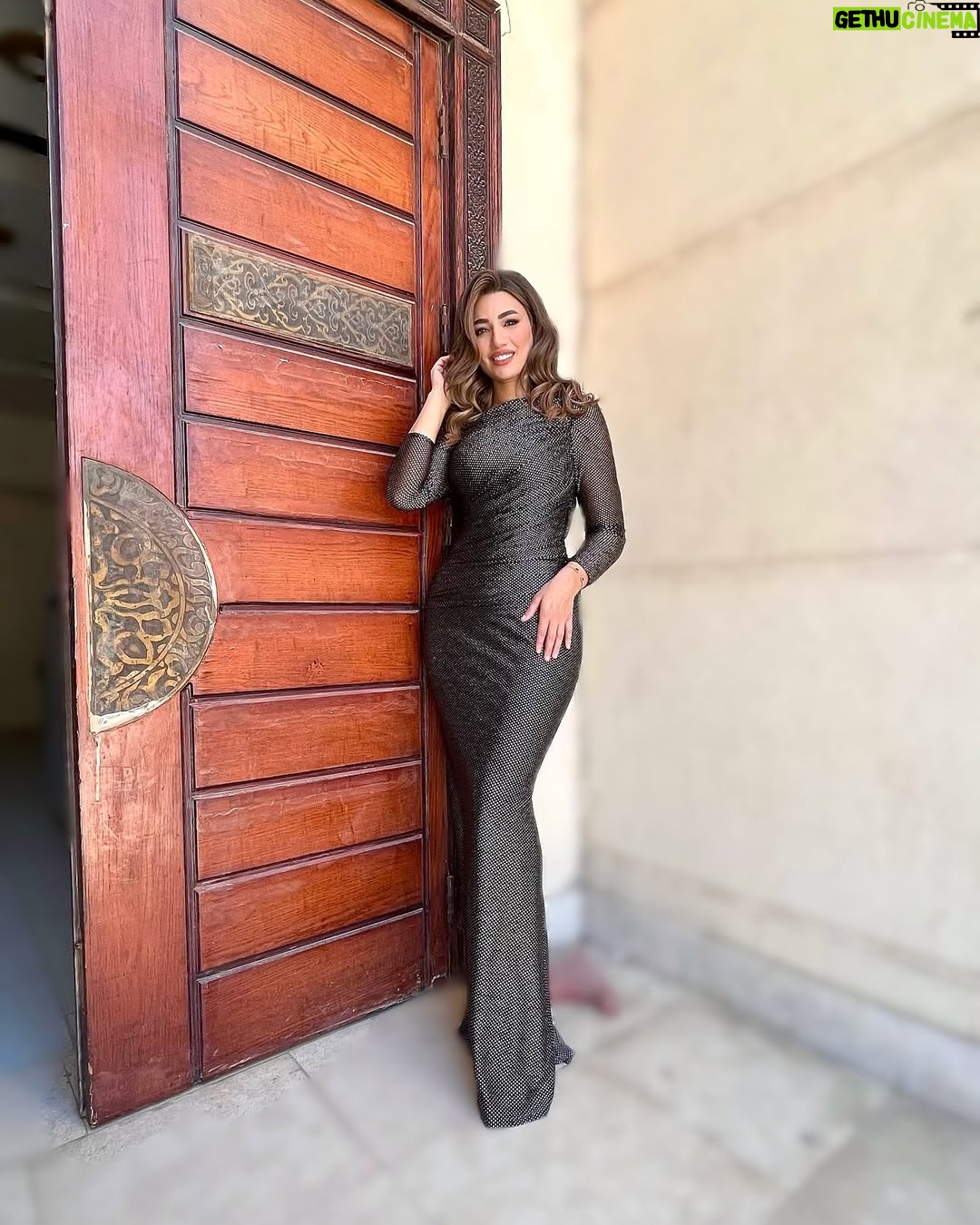 Haidy Moussa - 7.3K Likes - شكراا لكل الي اهتم بيا اليوم دا
Dress @aisha.couture.eg
Makeup @mariana.nathan.makeup
Hairdresser @monicaramzyhairdresser
Photographer @maro_youssef_photography