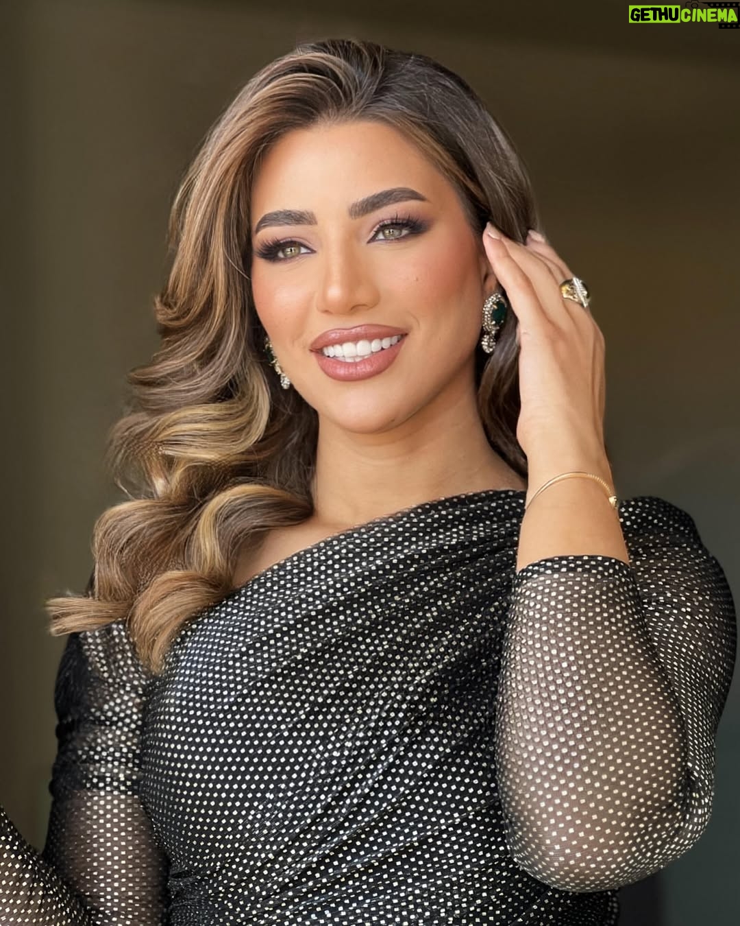 Haidy Moussa - 7.3K Likes - شكراا لكل الي اهتم بيا اليوم دا
Dress @aisha.couture.eg
Makeup @mariana.nathan.makeup
Hairdresser @monicaramzyhairdresser
Photographer @maro_youssef_photography