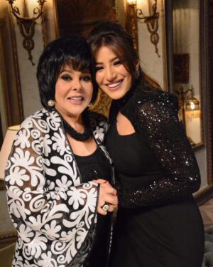 Haidy Moussa Instagram - استنووني بكره ان شاءالله الساعه ١١ مساءً مع  #صاحبة_السعاده .
عايزه اشكر كل الي اهتم باللووك بتاعي 😍
Stylist @islam.mitwally 🥰
Jewelry @iramjewelery ❤️
Dress by the talented designer @joe.ms.egypt thanks 
Makeup @nooraudii 😍

Special thanks @emanserag_eldin 
#haidymoussa #هايدي_موسى #dress #black #loveyou