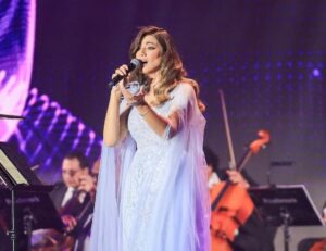 Haidy Moussa Instagram - ‎ليله جميله من #ليالي_صيف_جده اتبسط فيها بلقائي مع اهل جده و السعوديه 🇸🇦 
#بنش_مارك #هيئة_الترفيه 
_____
Photographer @loomy_kh 
Dressed by @aisha.couture.eg 
Makeup @rashooo_artist 
Hairdresser @meme_nhar22

haidymoussa #jeddah #summernights #benchmark #هيئة_الترفيه #Egypt #saudiarabia🇸🇦