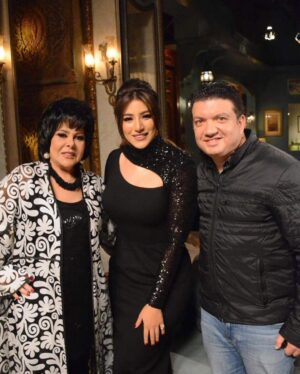 Haidy Moussa Instagram - استنووني بكره ان شاءالله الساعه ١١ مساءً مع  #صاحبة_السعاده .
عايزه اشكر كل الي اهتم باللووك بتاعي 😍
Stylist @islam.mitwally 🥰
Jewelry @iramjewelery ❤️
Dress by the talented designer @joe.ms.egypt thanks 
Makeup @nooraudii 😍

Special thanks @emanserag_eldin 
#haidymoussa #هايدي_موسى #dress #black #loveyou