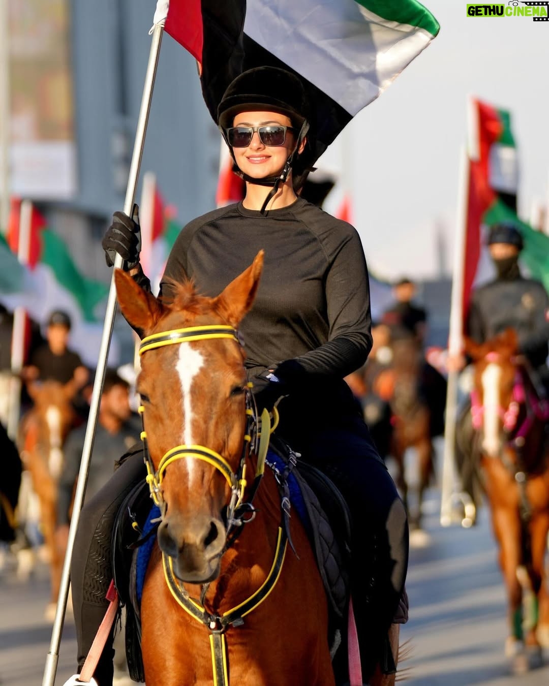Haifa Hussein - 3.7K Likes - @rakpoliceghq #مسيرة_عيد_الاتحاد ٥٣
شكرا احمد على الصور الحلوة @rakboy783