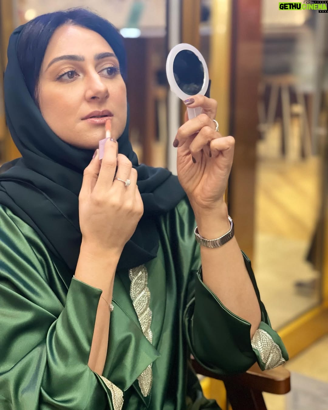 Haifa Hussein - 3.3K Likes - يا مرايتي من كم سنة الى اليوم شكثر تغيرت #يامرايتي #مرايتي