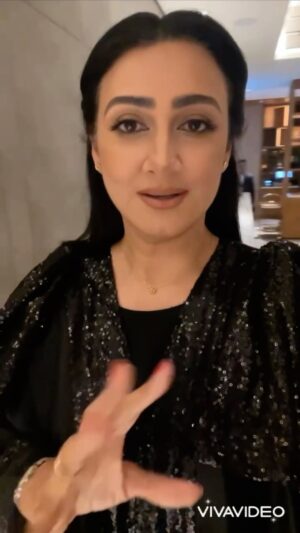 Haifa Hussein Instagram - .
روان صاحبة استيديو قمرة الرائع @weddings_by_qomrah  @rawan.hajhusein 

@alafrahsweets82
@dmc_uae
@albait.aldimashqi.perfume
@majdolinshj
@forreyandgalland
@azalea.uae
