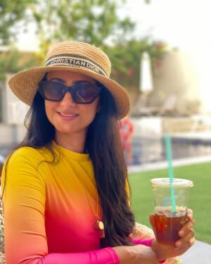 Haifa Hussein Instagram - تتوقعون ليش معلقة الصفارة على رقبتي ؟ ياللا نشوف توقعاتكم #تصبحون_على_خير
