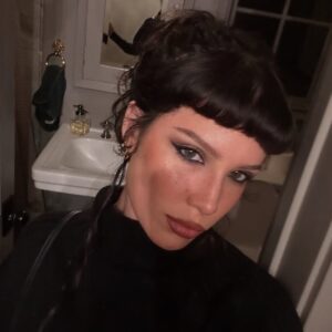 Actress Halsey HD Photos and Wallpapers October 2025
