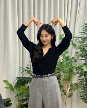Han Ji-eun Instagram - ✨