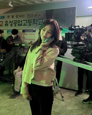 Han Ji-eun Instagram - 🖤🤍