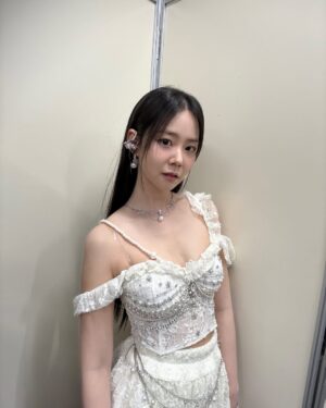 Han Seung-yeon Instagram - #kara #debut #18thAnniversary