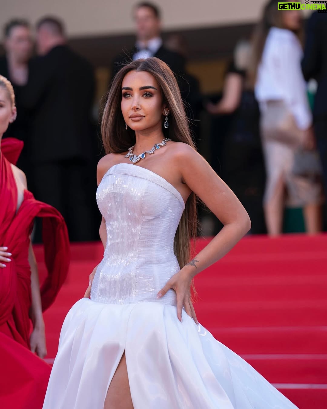 Hana Al Zahed - 423.7K Likes - Red Carpet Moment 🤍

#cannesfilmfestival