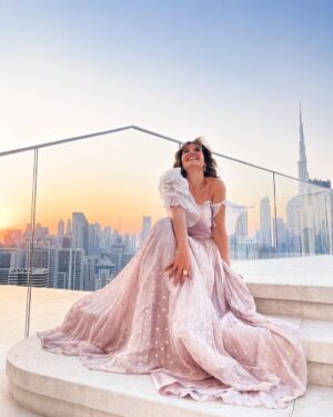 Hana Sheha Instagram - Here .. the horizon feels endless, just like my Dreams 🎀