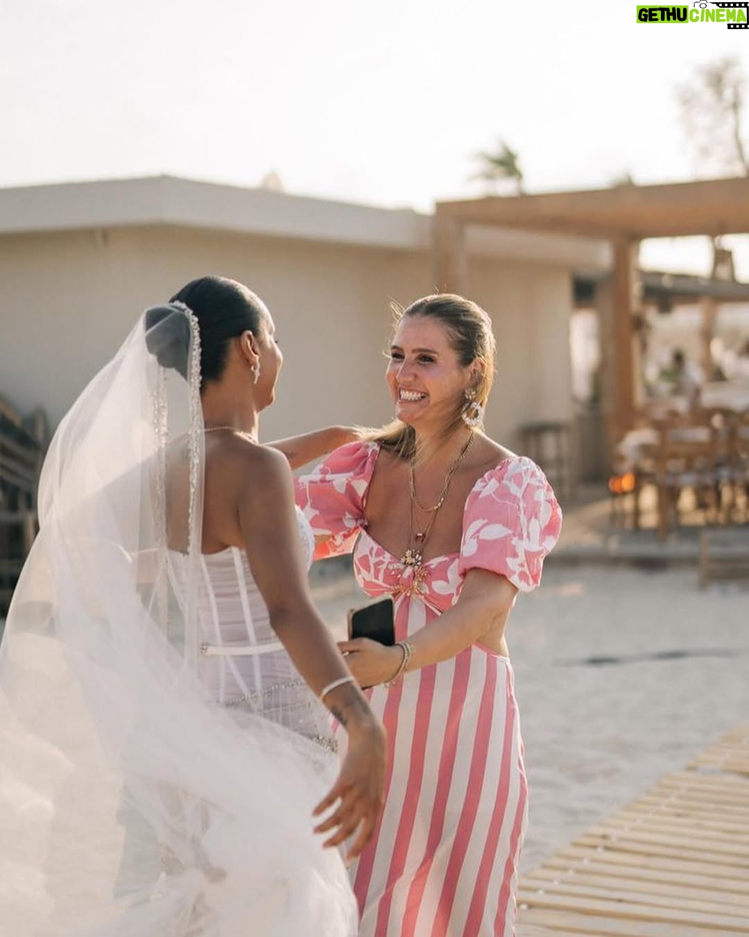 Hana Sheha - 36.9K Likes - From the wedding of my amazing, gorgeous, kind, always a call away, sister by soul @aboutgigi_
Love you endlessly and may God bless you always my gougou
Thank you @malakelezzawy @malakelezzawy_thelabel
For my super cool dress 🩷🤍🩷
Moments captured by : @pistachio_studio