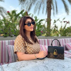 Hanadi Al-Kandari Instagram - ما أجمل أن تكون شخصاً كلما يذكرك الآخرون يبتسمون 🤍