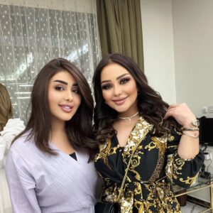 Hanadi Al-Kandari Instagram - نورتنا اليوم إنسانه قمه في الرقي الشاعرة شهد الشمري @shahadalshemari صاحبة الكلمات الراقية والإحساس الرائع شكرا من القلب علي كل كلمات المدح والحب الصادق و روحك المرهفة… وتشرفنا بزيارة زوجك فهد الزيد المحترم @fahd.fz
و نورتنا ايضا الاعلاميه و الصديقه @mayal3eidankwt شكرا على تواصلج الدائم و اهتمامج و تعاملج الراقي.💐
