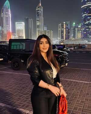 Hanadi Al-Kandari Instagram - وطني الكويت سلمت للمجد 🇰🇼
#الكويت #الكويتيات #الكويتيه #الكويت🇰🇼 #كويت #كويتي_وافتخر #كويتي