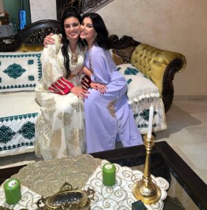 Hanane El Khader Instagram - Henna party 🎉 , my beautiful cousin wish you all the happiness , amazing life all the best beautiful soul 🙏 #hananeelkhader #henna
