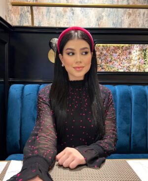 Hanane El Khader Instagram - 👀 #hananeelkhader #حنان_الخضر