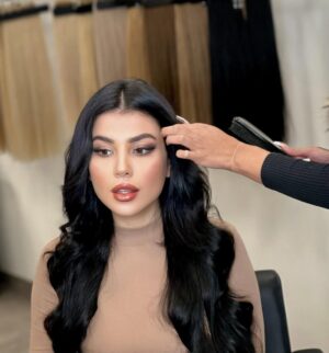 Hanane El Khader Instagram - New year, new look.  What do you think about the new look ?🖤. كيجاكوم التغيير ؟ #newbegginings #hananeelkhader