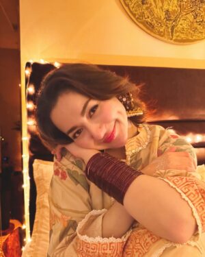 Hania Aamir Instagram - chand mubarak