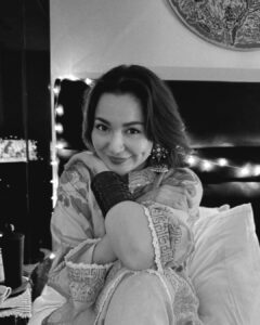 Actress Hania Aamir HD Photos and Wallpapers March 2025