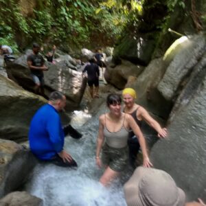 Hannah Al Rashid Instagram - Tangkahan, thank you! 🤍✨

First time doing a big family trip since we were kids 🥹 
So many wonderful memories made, truly in awe of Allah’s creation, Subhanallah. The way every stress evaporated from my mind the minute we arrived. To wake up to the sounds of the jungle, the river, the torrential rain…the endless laughter of this bonkers family. 

Forever grateful.

Thank you @terrariotangkahan and all our Abangs there for looking after us so well 🫶🏼 Makasih juga kaks @andifyahya 

#goblokglam