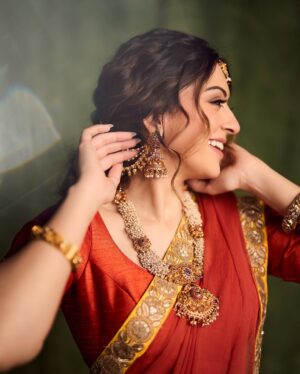 Hansika Motwani Instagram - 😍
•
•
•
Outfit Designed by - @monaji66
Styled by- @niru05_raghupathy
Jewellery- @ishhaara
@bcos_its&silver @tyohaarsilverjewellery @karnikajewelshyd 
Styling team- @stylebyeshh
@kavya__anand @mohammed.faizaa @kinjal4045__ @saigopalchikkala_cine_costumer
MUH- @rupeshryadav @ashwini_hairstylist
Photography- @shivakrishna_rsk