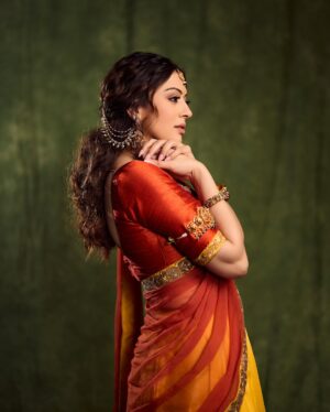 Hansika Motwani Instagram - 😍
•
•
•
Outfit Designed by - @monaji66
Styled by- @niru05_raghupathy
Jewellery- @ishhaara
@bcos_its&silver @tyohaarsilverjewellery @karnikajewelshyd 
Styling team- @stylebyeshh
@kavya__anand @mohammed.faizaa @kinjal4045__ @saigopalchikkala_cine_costumer
MUH- @rupeshryadav @ashwini_hairstylist
Photography- @shivakrishna_rsk