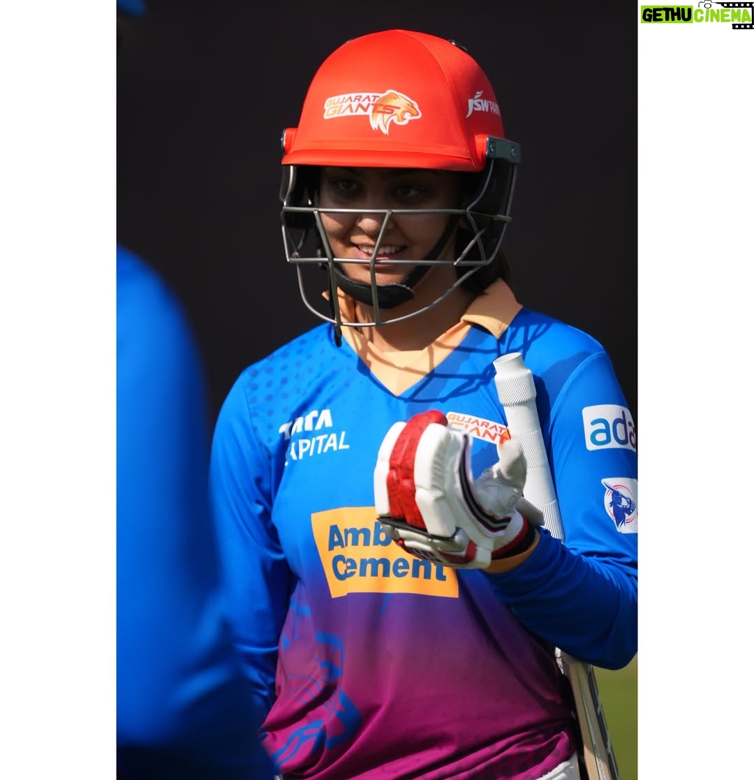 Harleen Deol - 496.7K Likes - Wpl 2025 🧡
