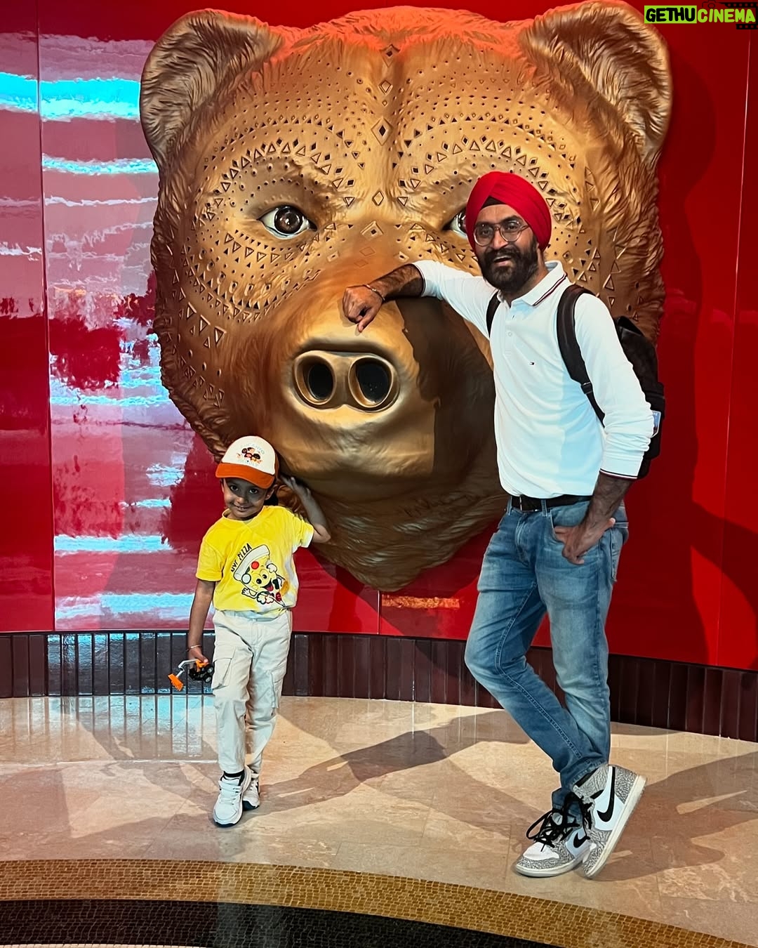 Harshdeep Kaur - 6.5K Likes - Holiday with Hunar 💖 10th Anniversary Celebration made more fun by our Son 😀