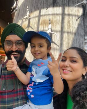 Harshdeep Kaur Instagram - Holiday with Hunar 💖 10th Anniversary Celebration made more fun by our Son 😀