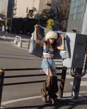 Haruka Kudo Instagram - LIVE2025「PETRICHOR」 Goods styling

💎☂️
one-piece : @crayme_official

🐎☁️
jacket/bustier: @belper_official
shoes: @yelloshoes_official
pierce: @__vihod
necklace: @maison_howl
rings: （right）@_scat.official
（left）@bellis_jewelry_official
accessories: @rhodes_showroom