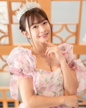Haruka Momokawa Instagram - 1日だけお姫様だった百川晴香でした👸❤️

 #エイプリルフール