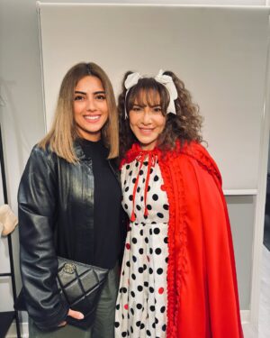 Haya Abdulsalam Instagram - مع ليلى … و الذيب … و الي عادها بعد ٣٧ سنة 
عرض للتاريخ … حدث فني مهم في تاريخ المسرح الكويتي … 
عرض فني ما شفته و أنا صغيرة … شفته الحين ♥️
#ليلى_والذيب
